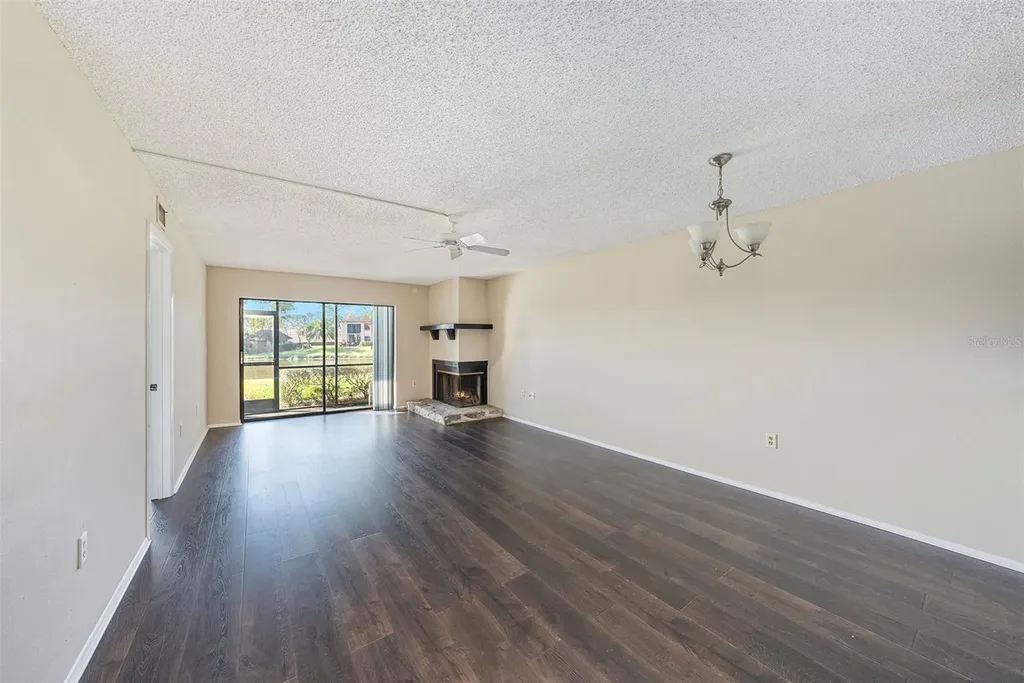 141 Lakeview Way Oldsmar FL 34677