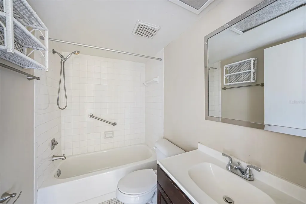 141 Lakeview Way Oldsmar FL 34677