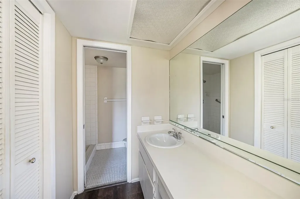 141 Lakeview Way Oldsmar FL 34677