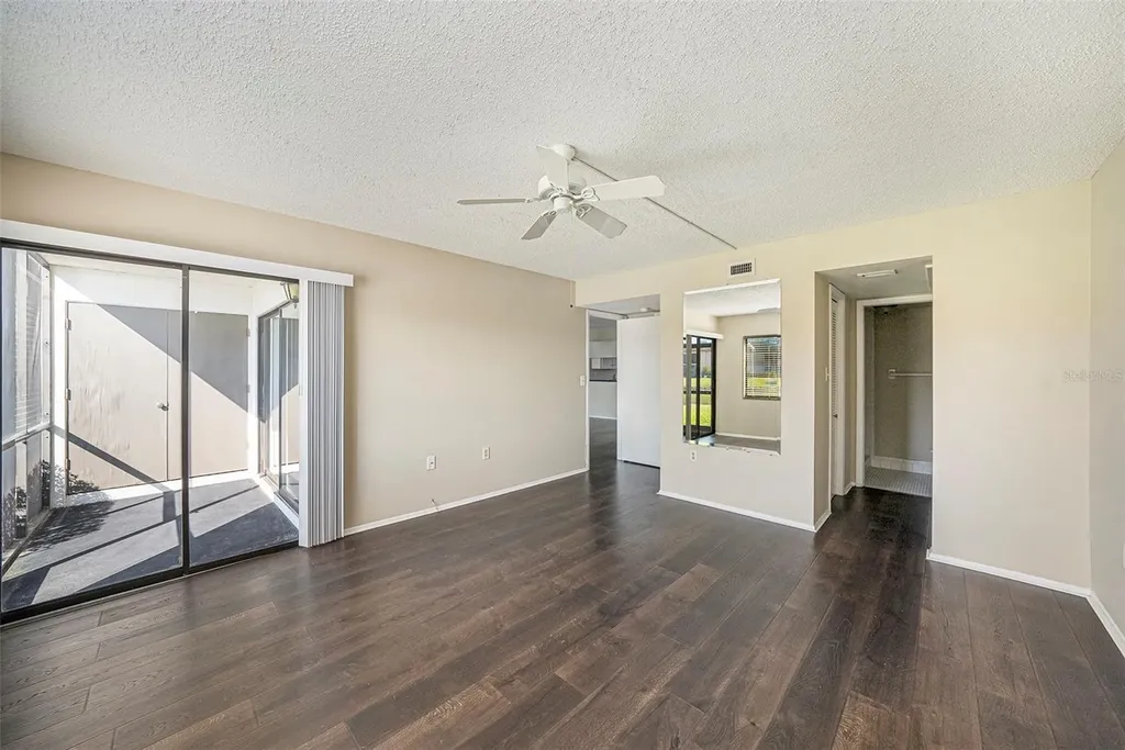 141 Lakeview Way Oldsmar FL 34677