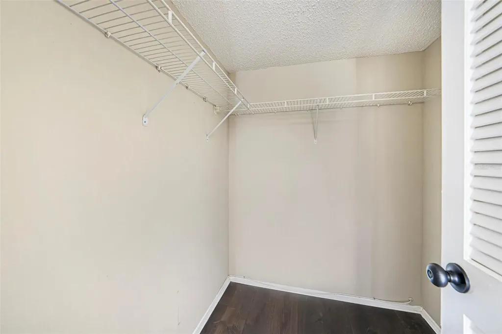 141 Lakeview Way Oldsmar FL 34677