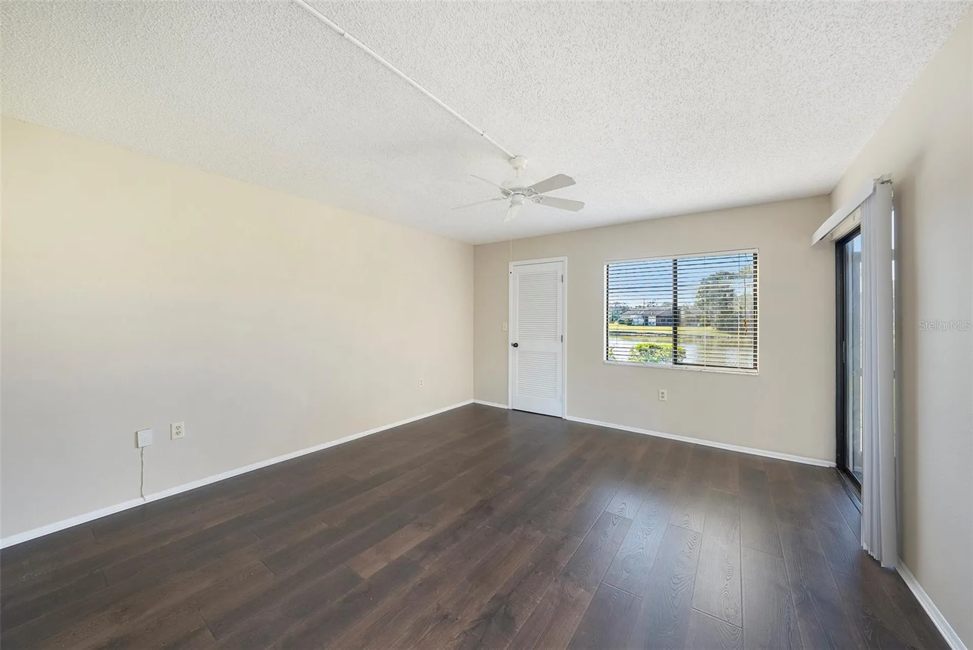 141 Lakeview Way Oldsmar FL 34677
