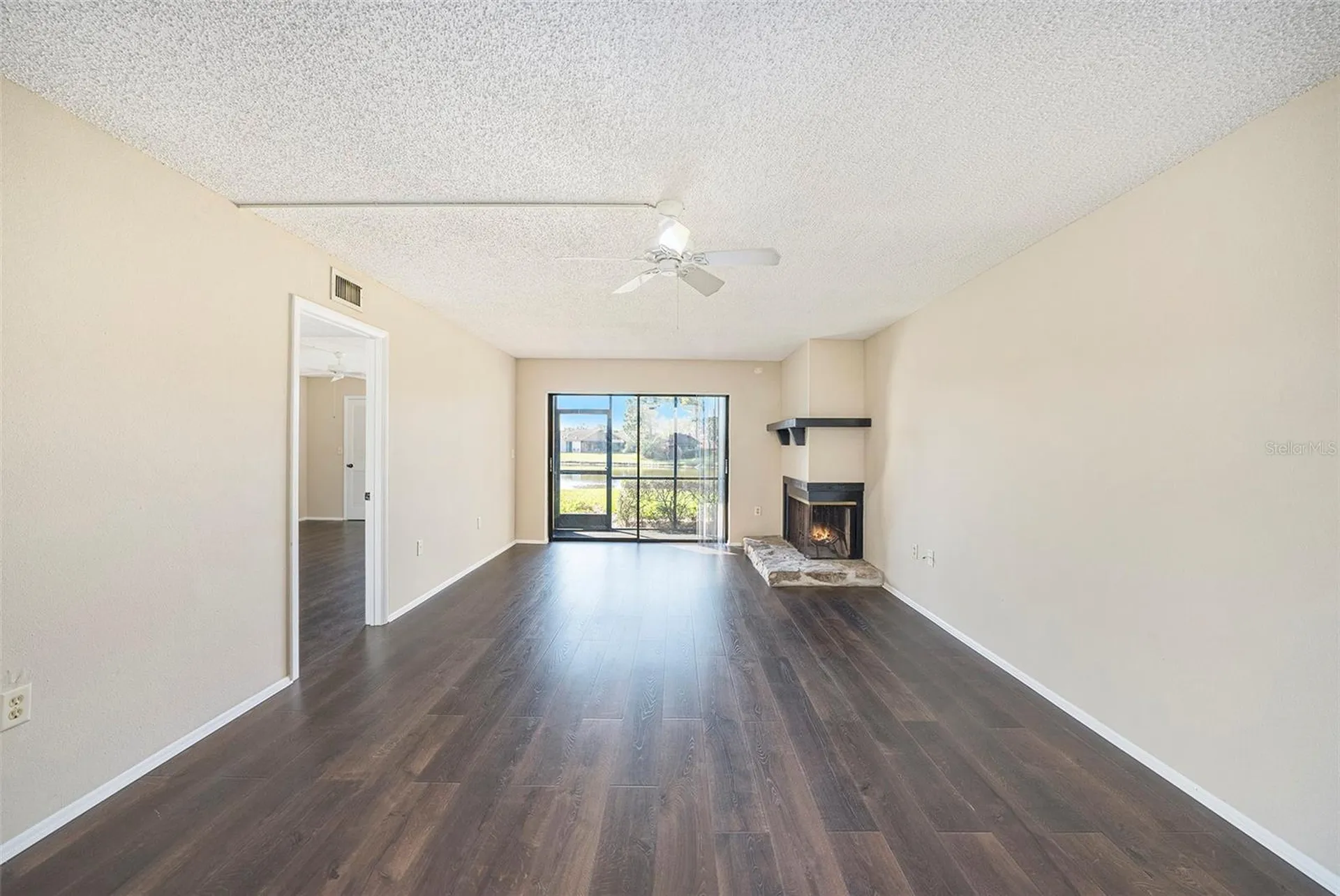141 Lakeview Way Oldsmar FL 34677