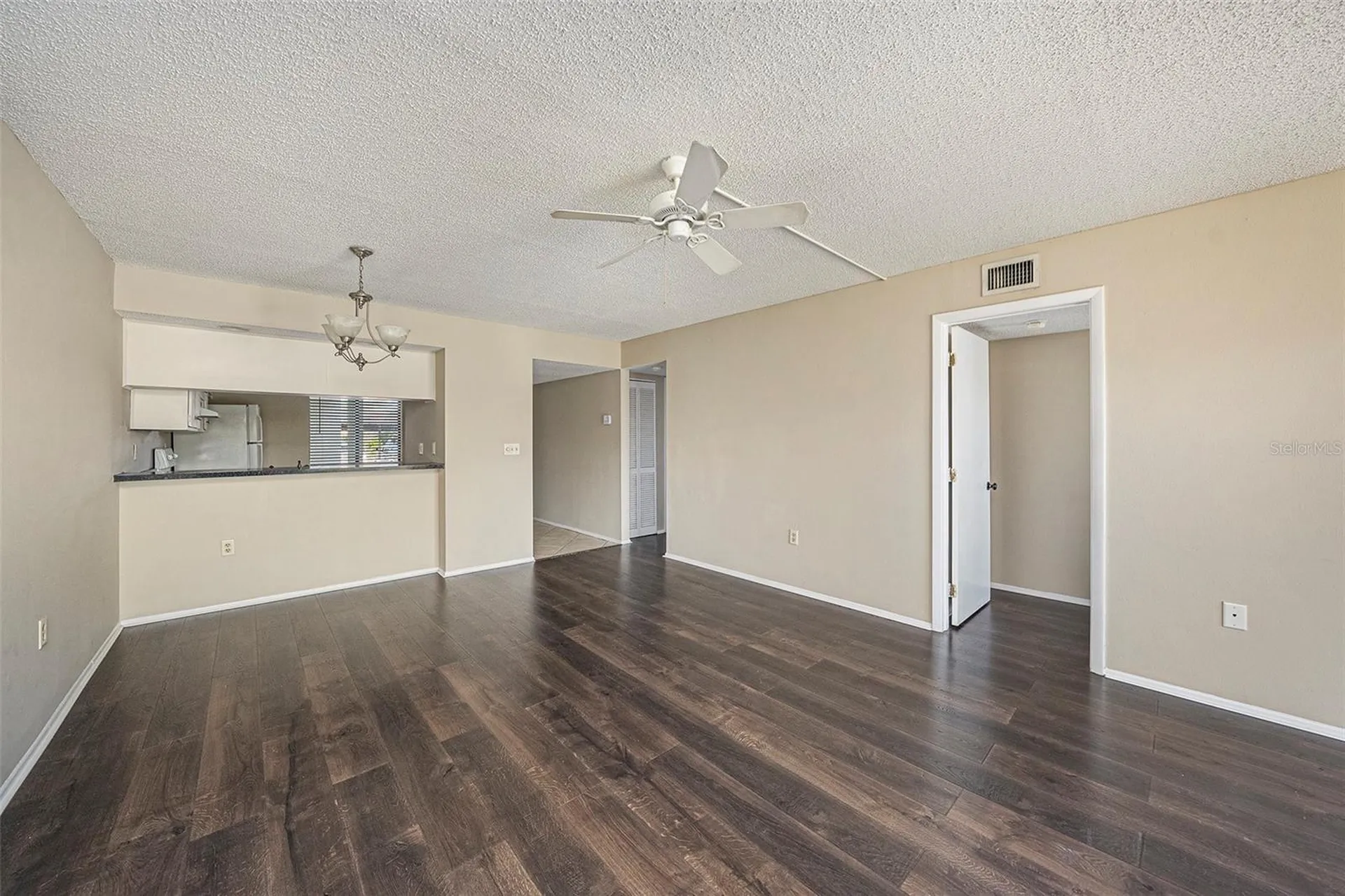 141 Lakeview Way Oldsmar FL 34677