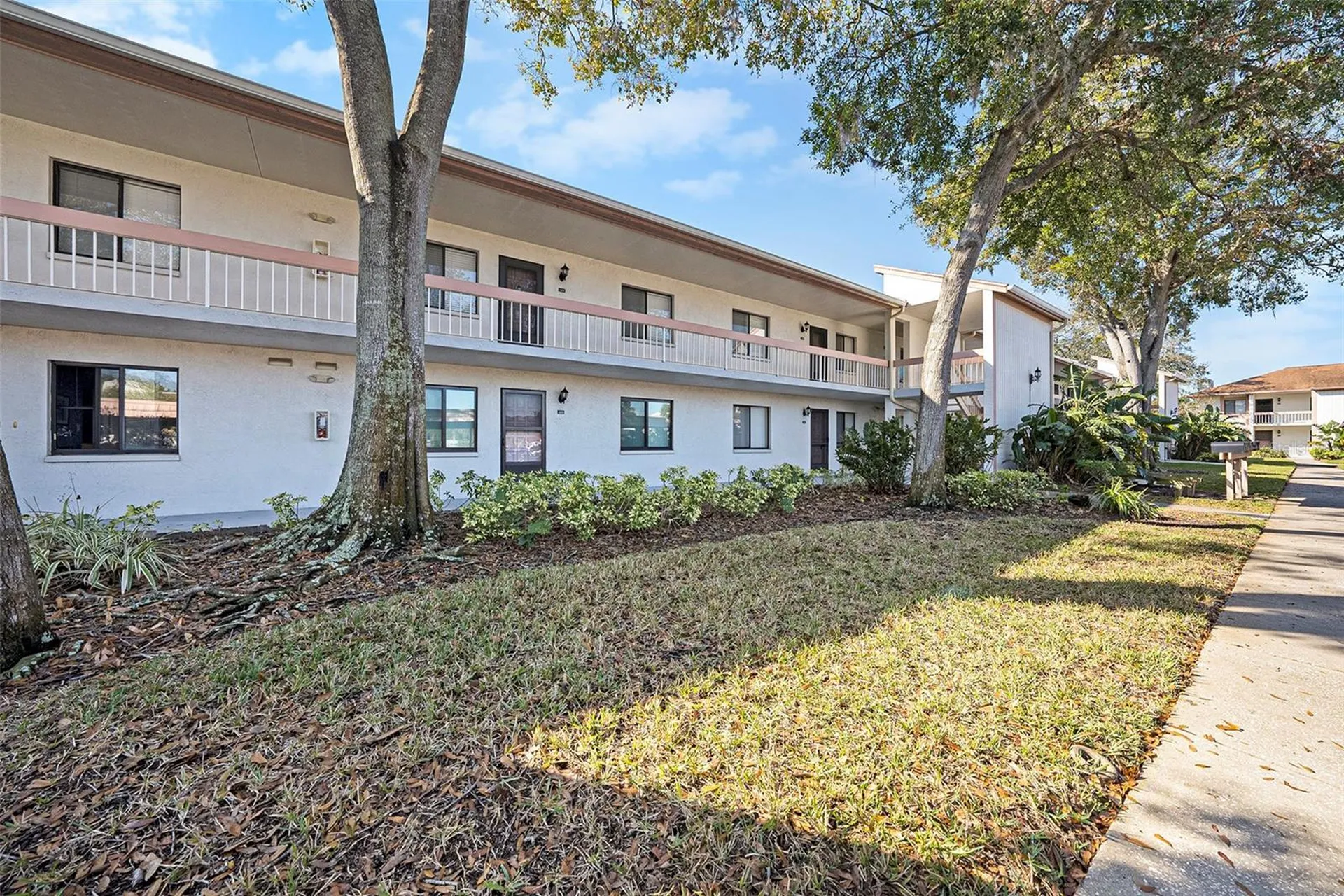 141 Lakeview Way Oldsmar FL 34677
