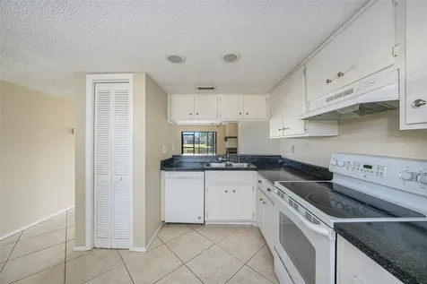 141 Lakeview Way Oldsmar FL 34677