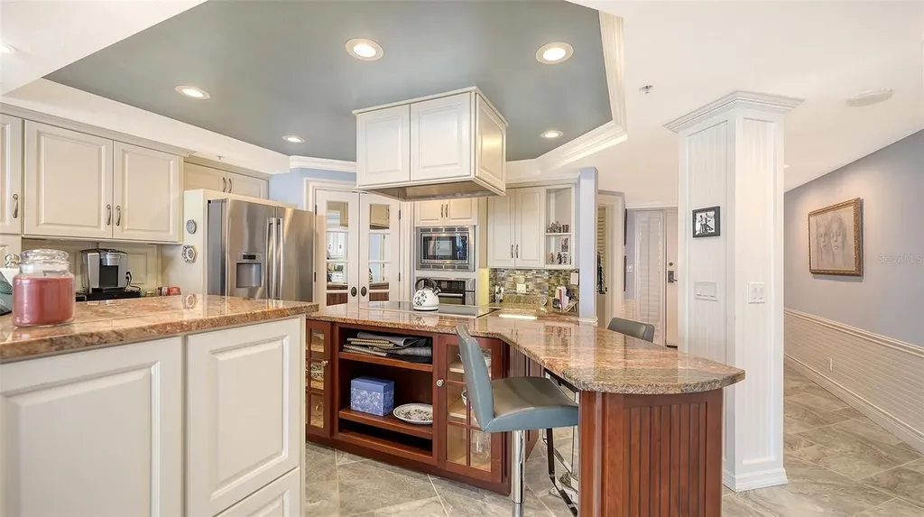 2110 Harbourside Drive Longboat Key FL 34228