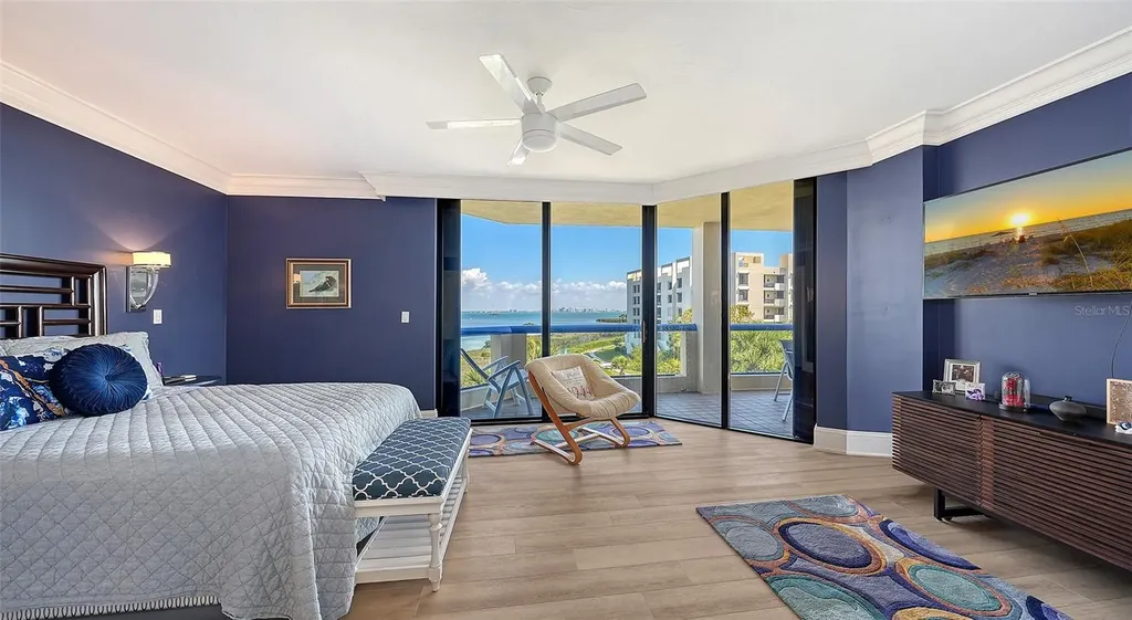 2110 Harbourside Drive Longboat Key FL 34228