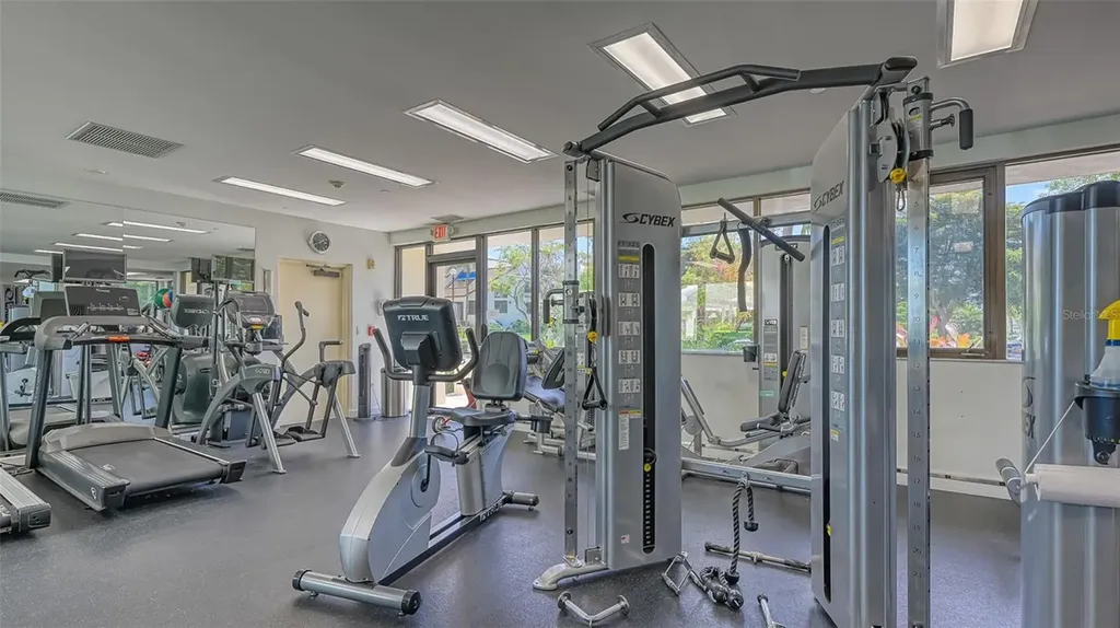 2110 Harbourside Drive Longboat Key FL 34228