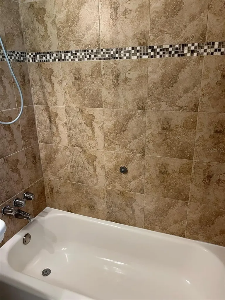 122 NE 37th Terrace Ocala FL 34470