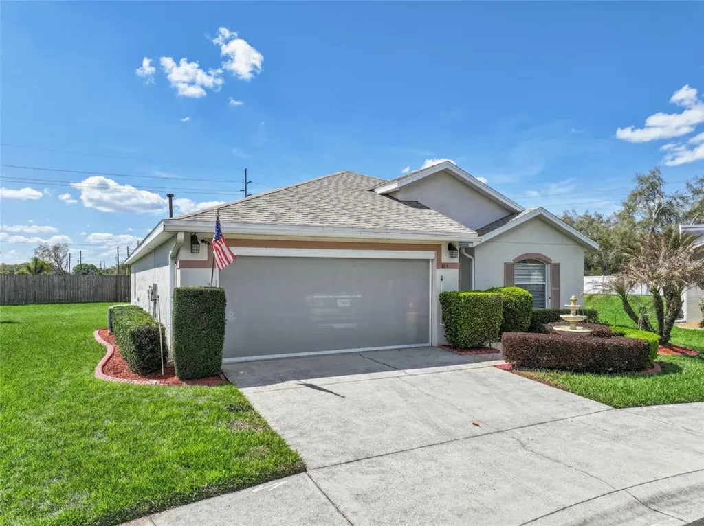 304 Lake Suzanne Drive Lake Wales FL 33859