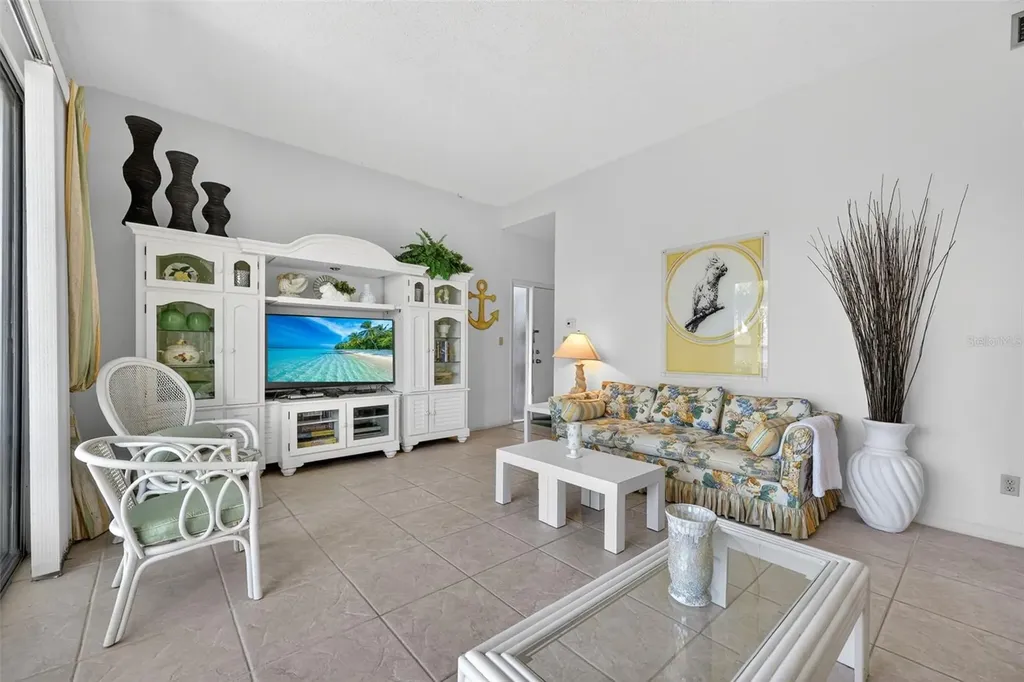 6012 W Peppertree Way Sarasota FL 34242