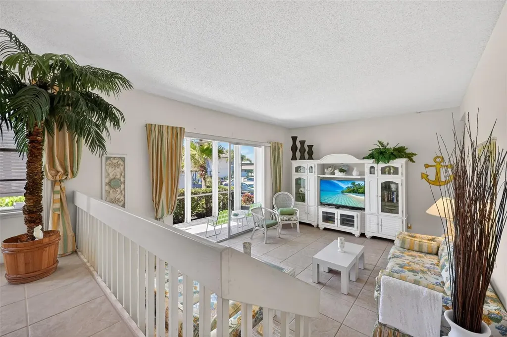 6012 W Peppertree Way Sarasota FL 34242