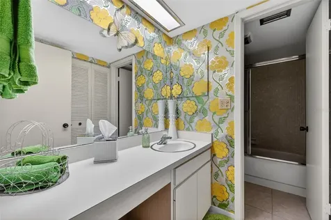 6012 W Peppertree Way Sarasota FL 34242