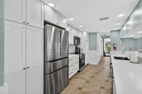 6012 W Peppertree Way Sarasota FL 34242