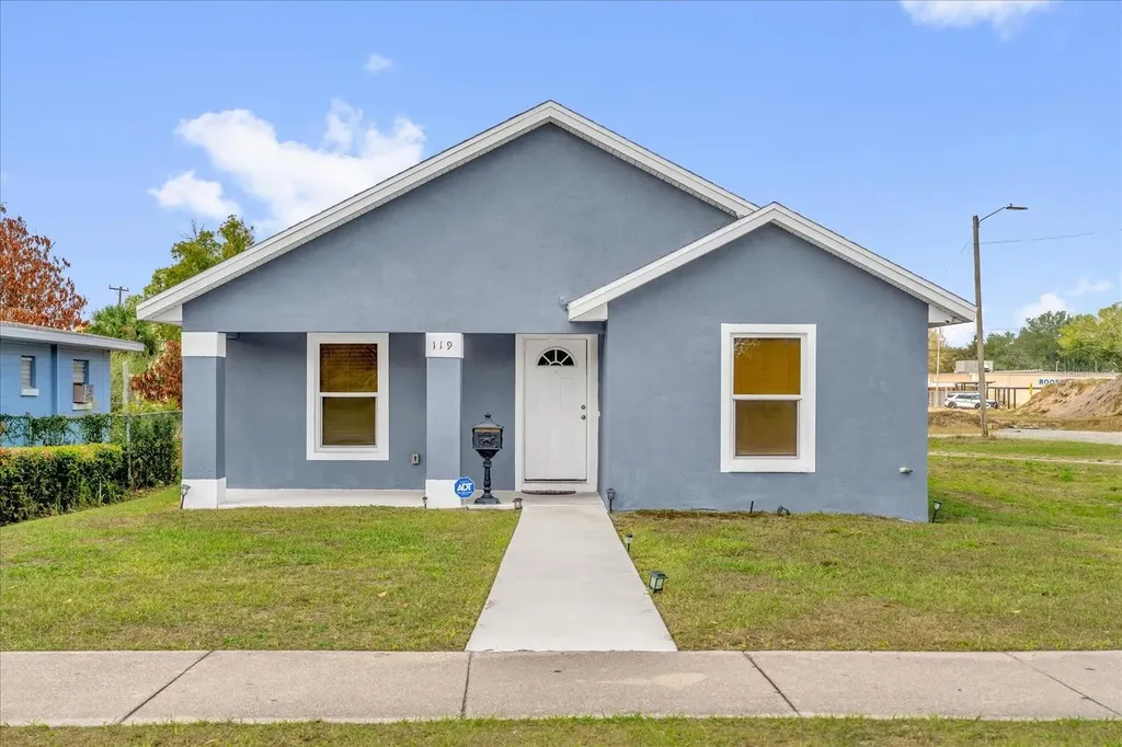 119 D Street Lake Wales FL 33853