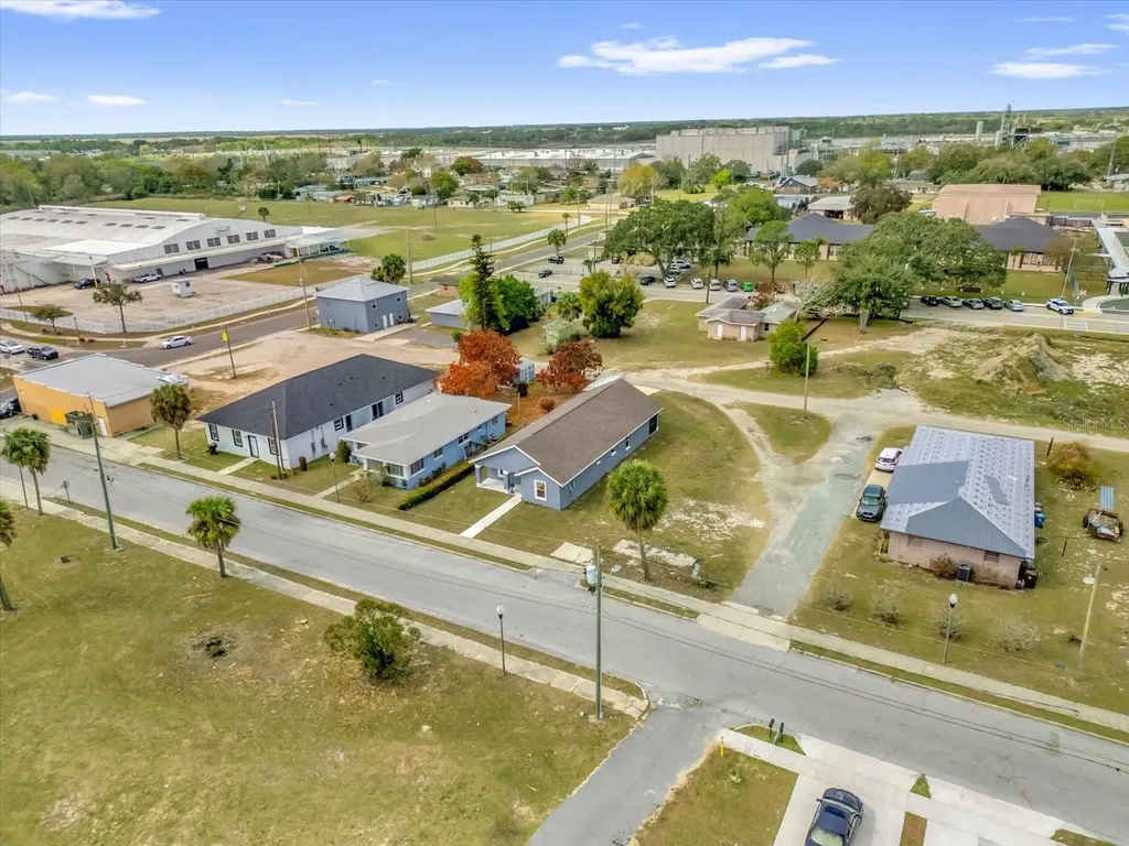 119 D Street Lake Wales FL 33853
