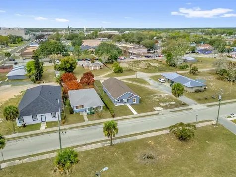 119 D Street Lake Wales FL 33853