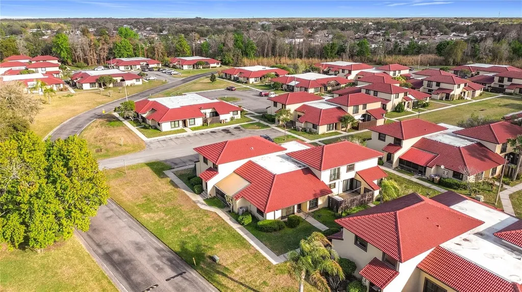 571 Hunter Circle Kissimmee FL 34758