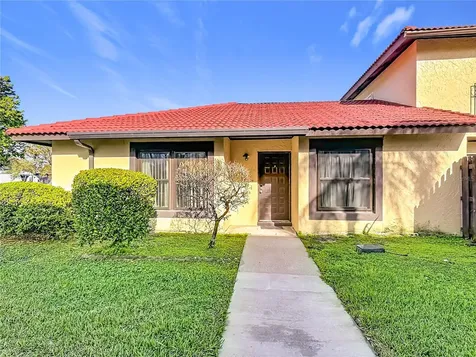 571 Hunter Circle Kissimmee FL 34758