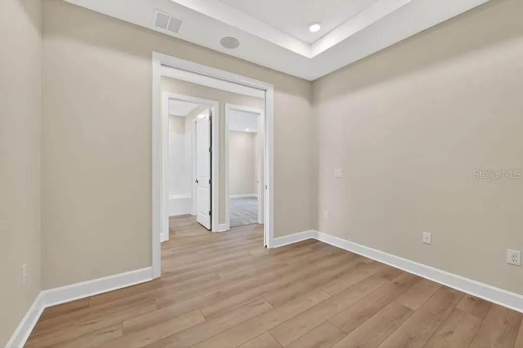7483 Moonbeam Avenue Sarasota FL 34241