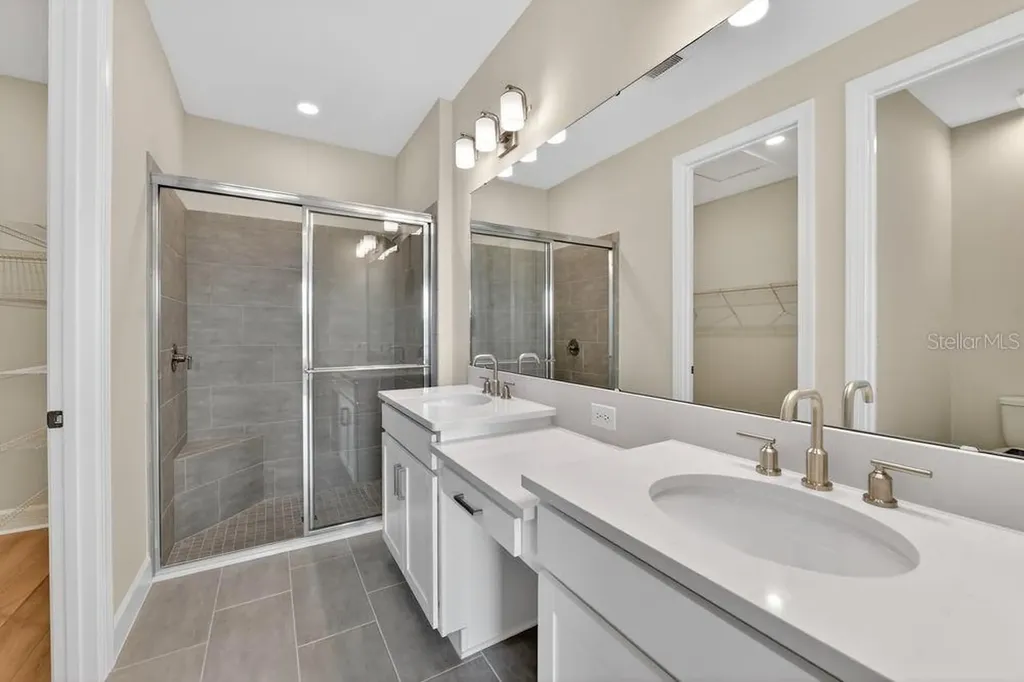7483 Moonbeam Avenue Sarasota FL 34241