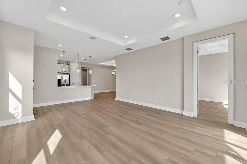 7483 Moonbeam Avenue Sarasota FL 34241