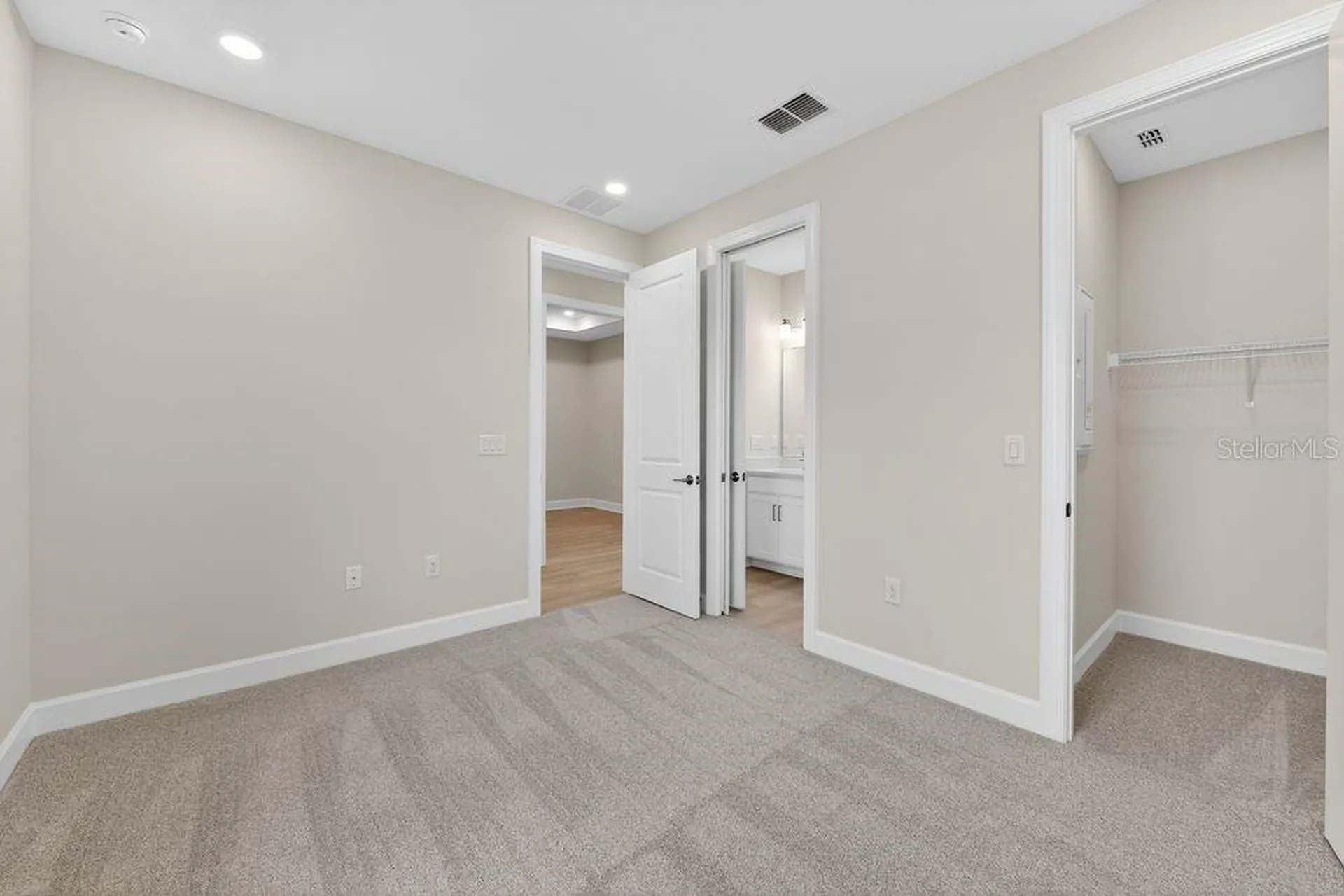 7483 Moonbeam Avenue Sarasota FL 34241
