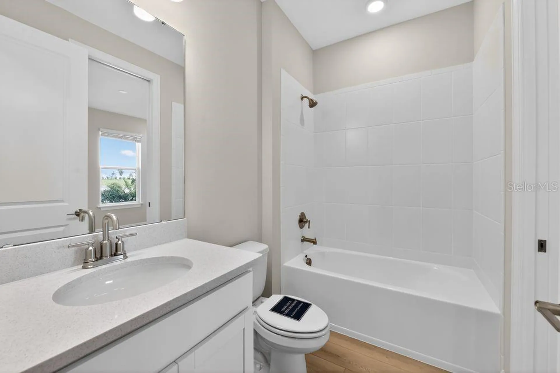 7483 Moonbeam Avenue Sarasota FL 34241