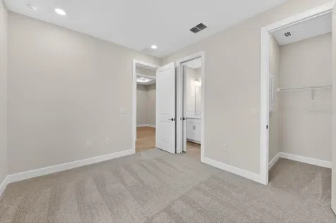 7483 Moonbeam Avenue Sarasota FL 34241