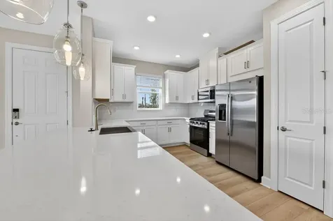 7483 Moonbeam Avenue Sarasota FL 34241
