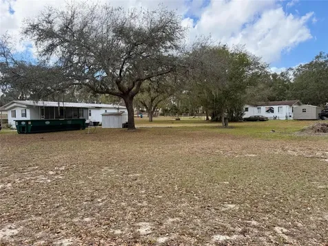 13329 SE 175th Street Weirsdale FL 32195
