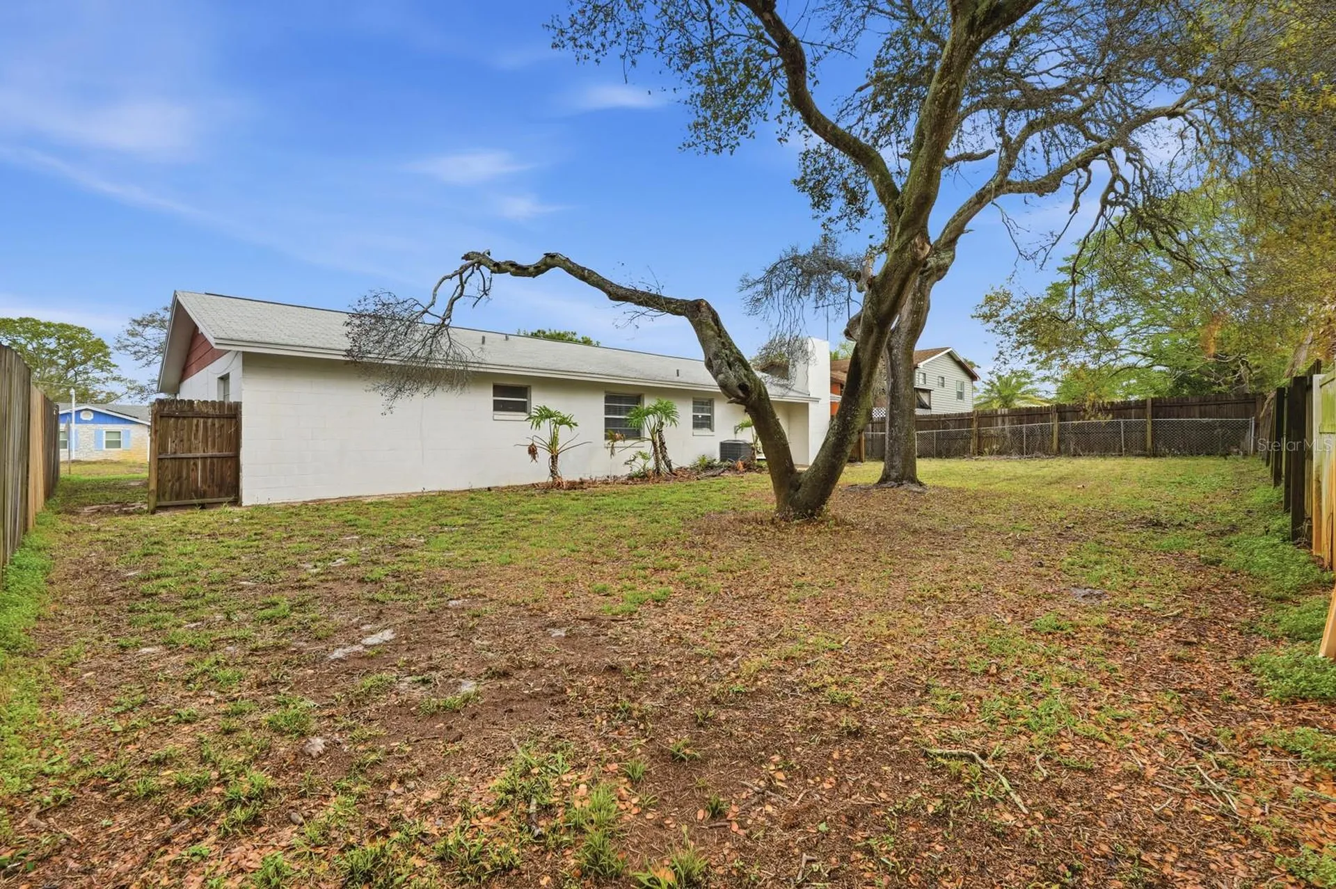 1317 N Shangri La Drive Daytona Beach FL 32119