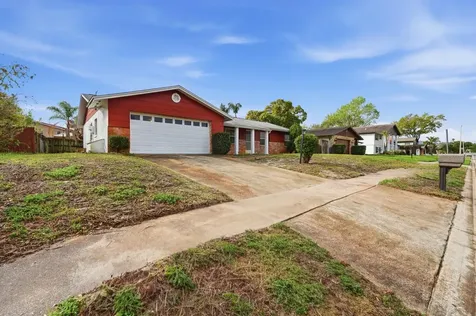 1317 N Shangri La Drive Daytona Beach FL 32119