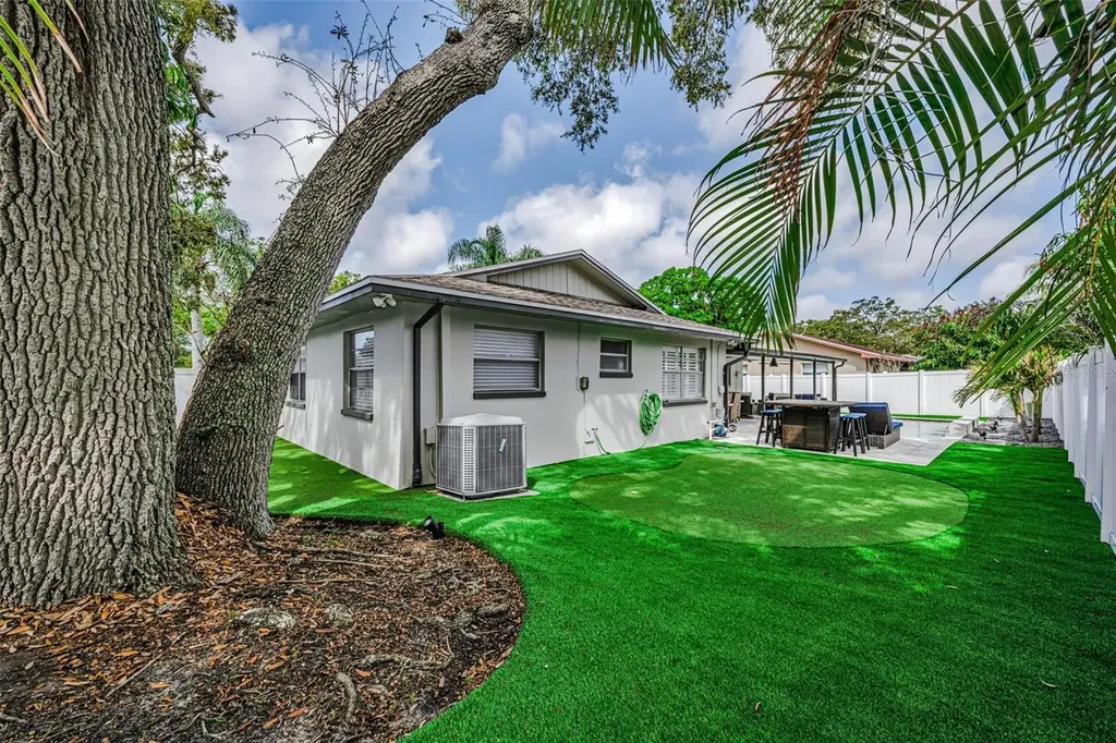 1575 Sandalwood Drive Dunedin FL 34698