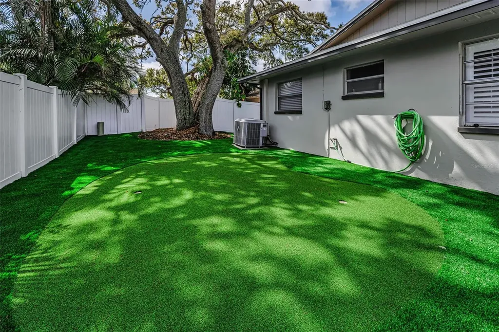 1575 Sandalwood Drive Dunedin FL 34698