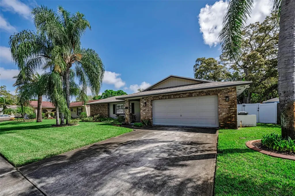 1575 Sandalwood Drive Dunedin FL 34698