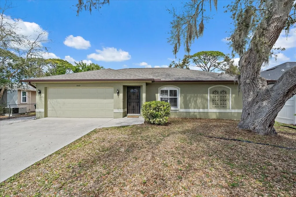 2843 New England Street Sarasota FL 34231