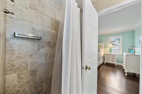 2843 New England Street Sarasota FL 34231
