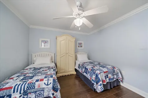 2843 New England Street Sarasota FL 34231
