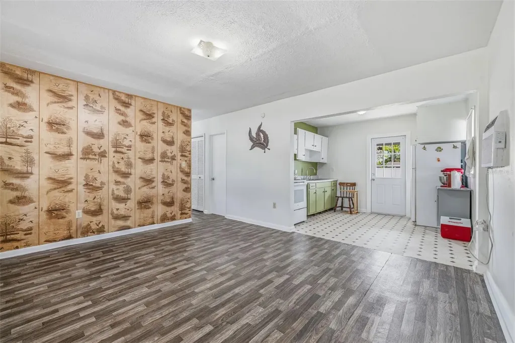 7804 N Church Avenue Tampa FL 33614