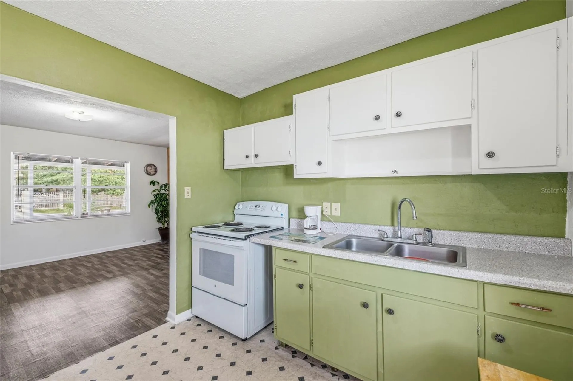 7804 N Church Avenue Tampa FL 33614