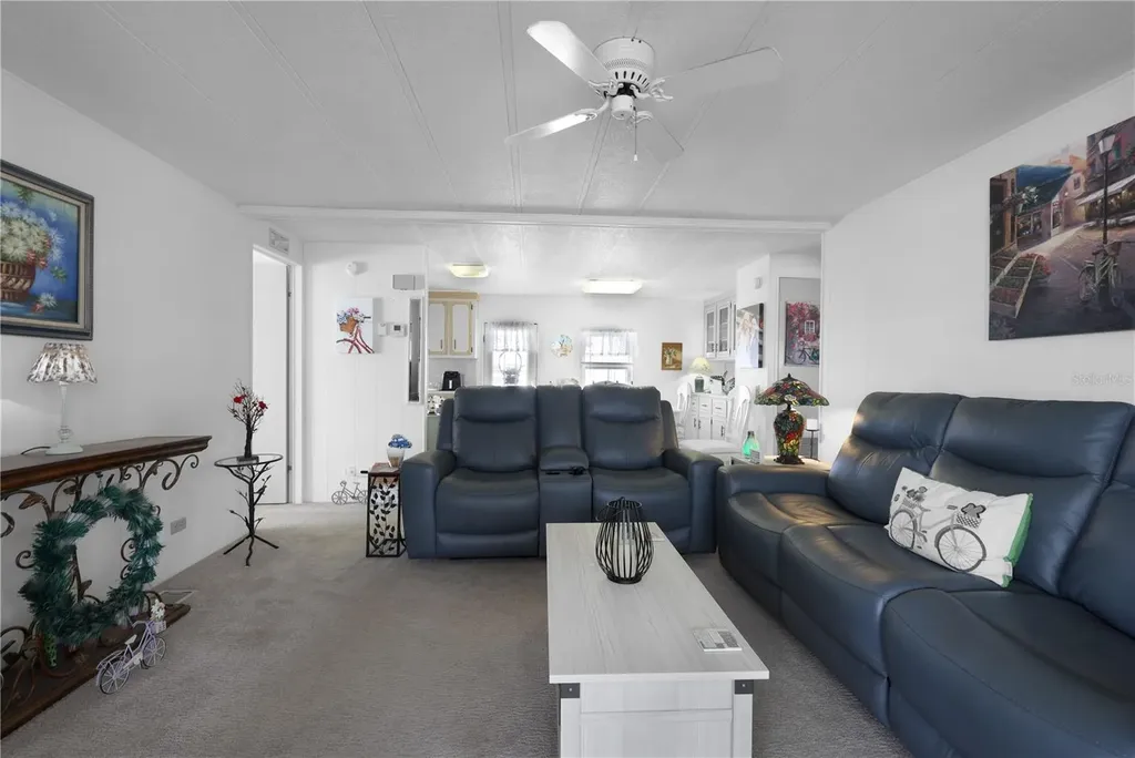 2100 Kings Highway Port Charlotte FL 33980