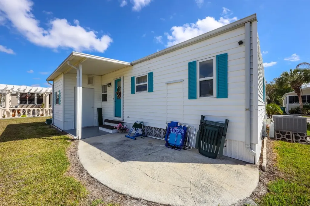 2100 Kings Highway Port Charlotte FL 33980