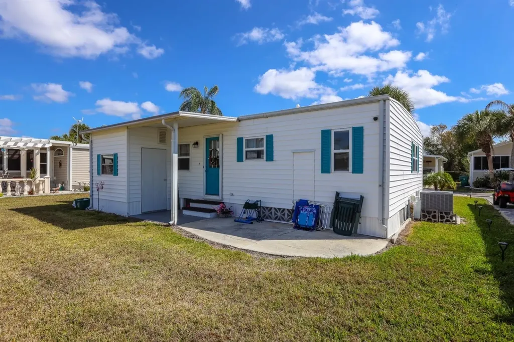 2100 Kings Highway Port Charlotte FL 33980