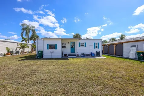 2100 Kings Highway Port Charlotte FL 33980
