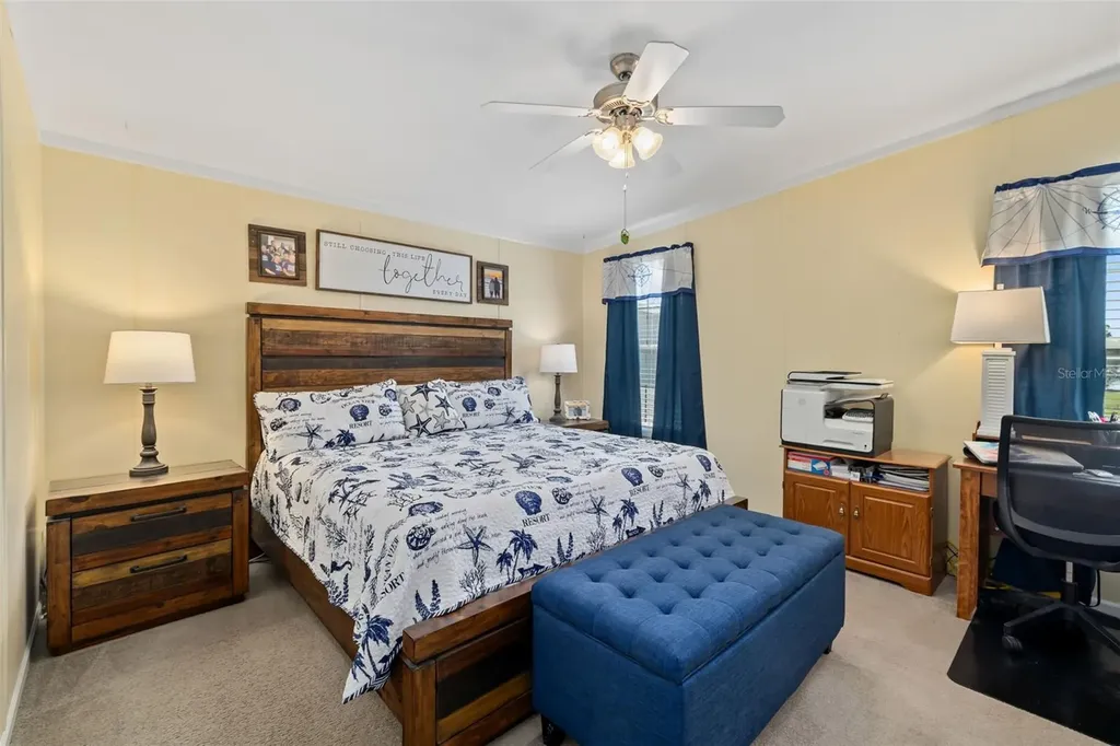812 50th Avenue Terrace W Bradenton FL 34207