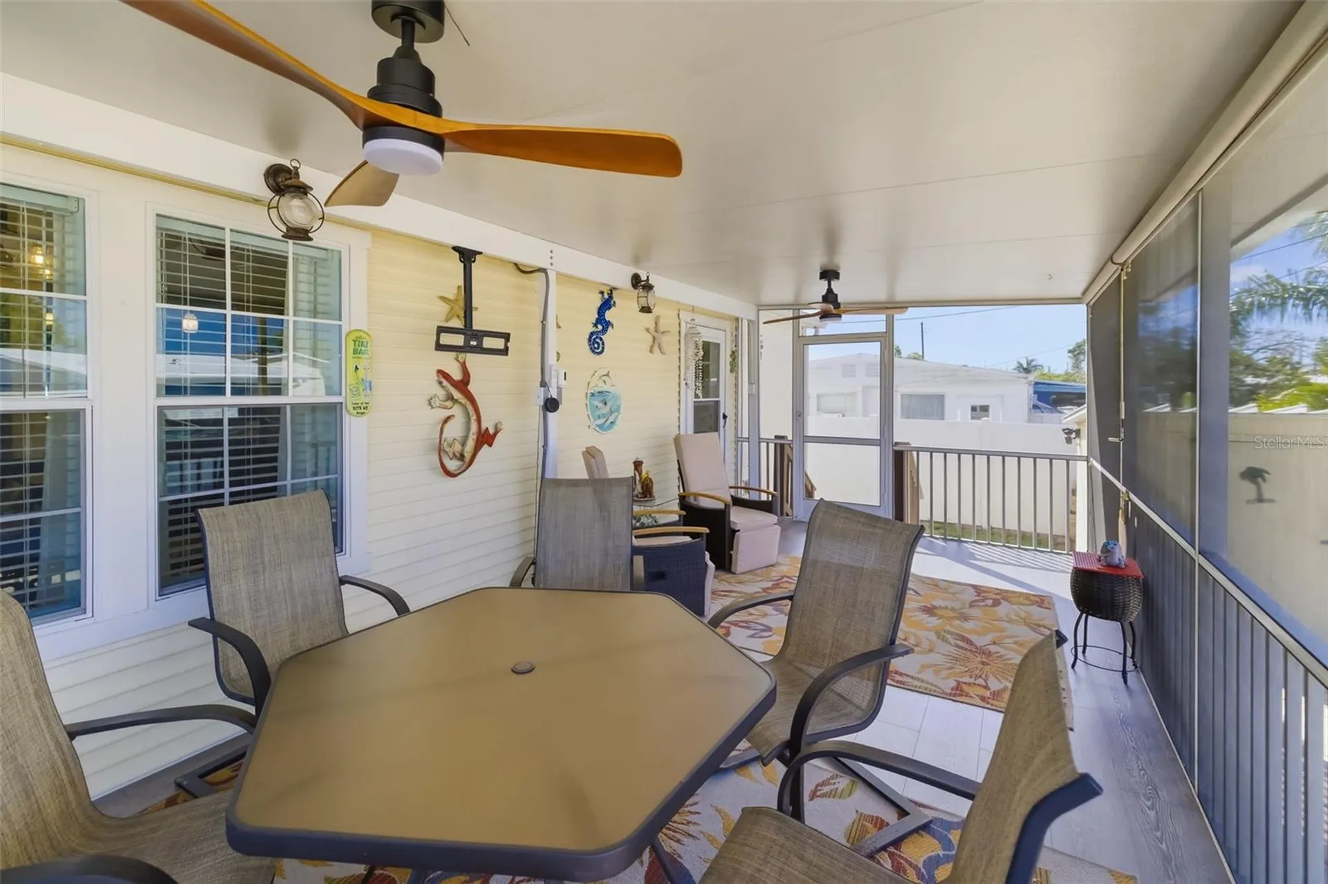 812 50th Avenue Terrace W Bradenton FL 34207