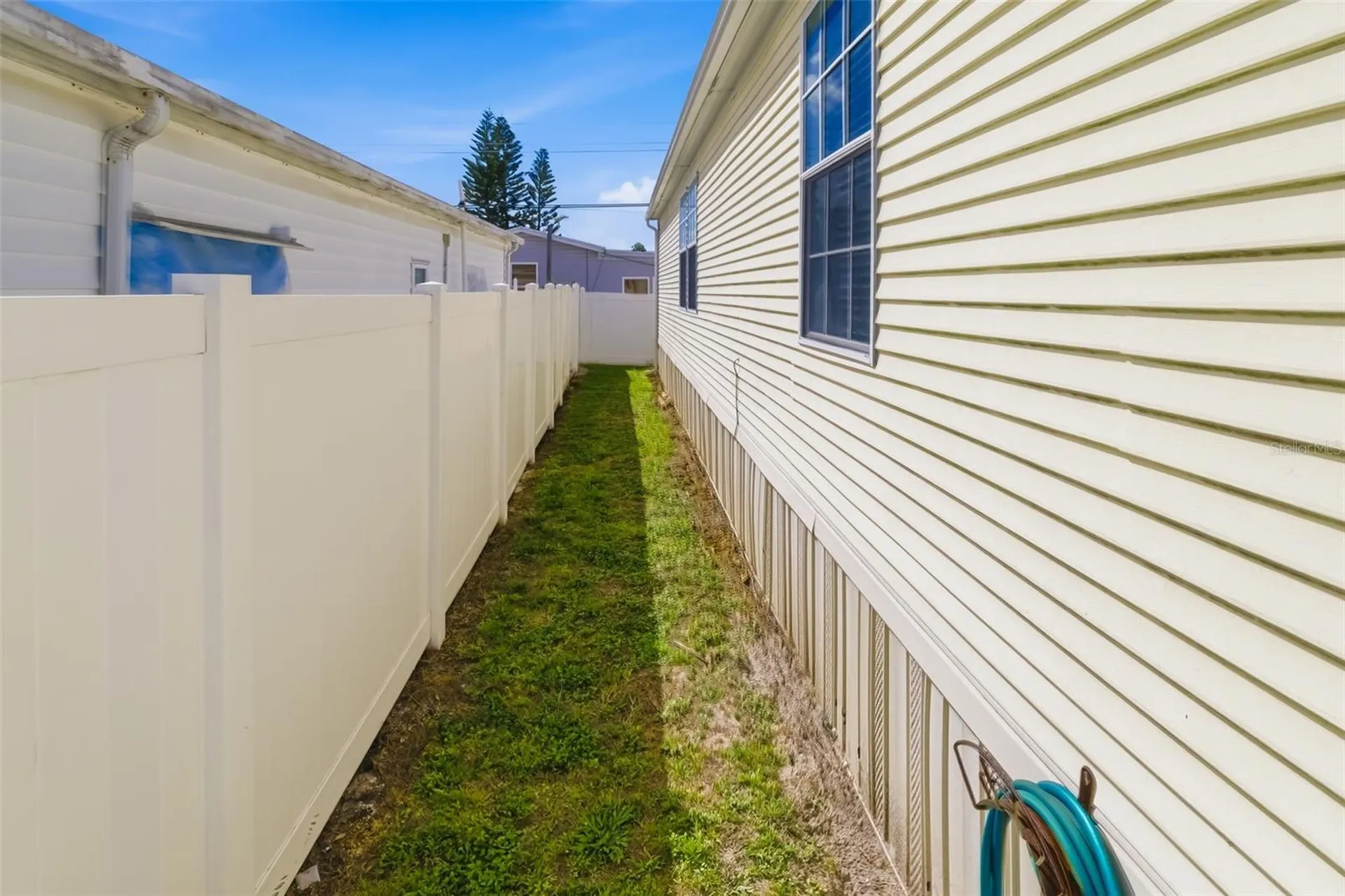 812 50th Avenue Terrace W Bradenton FL 34207