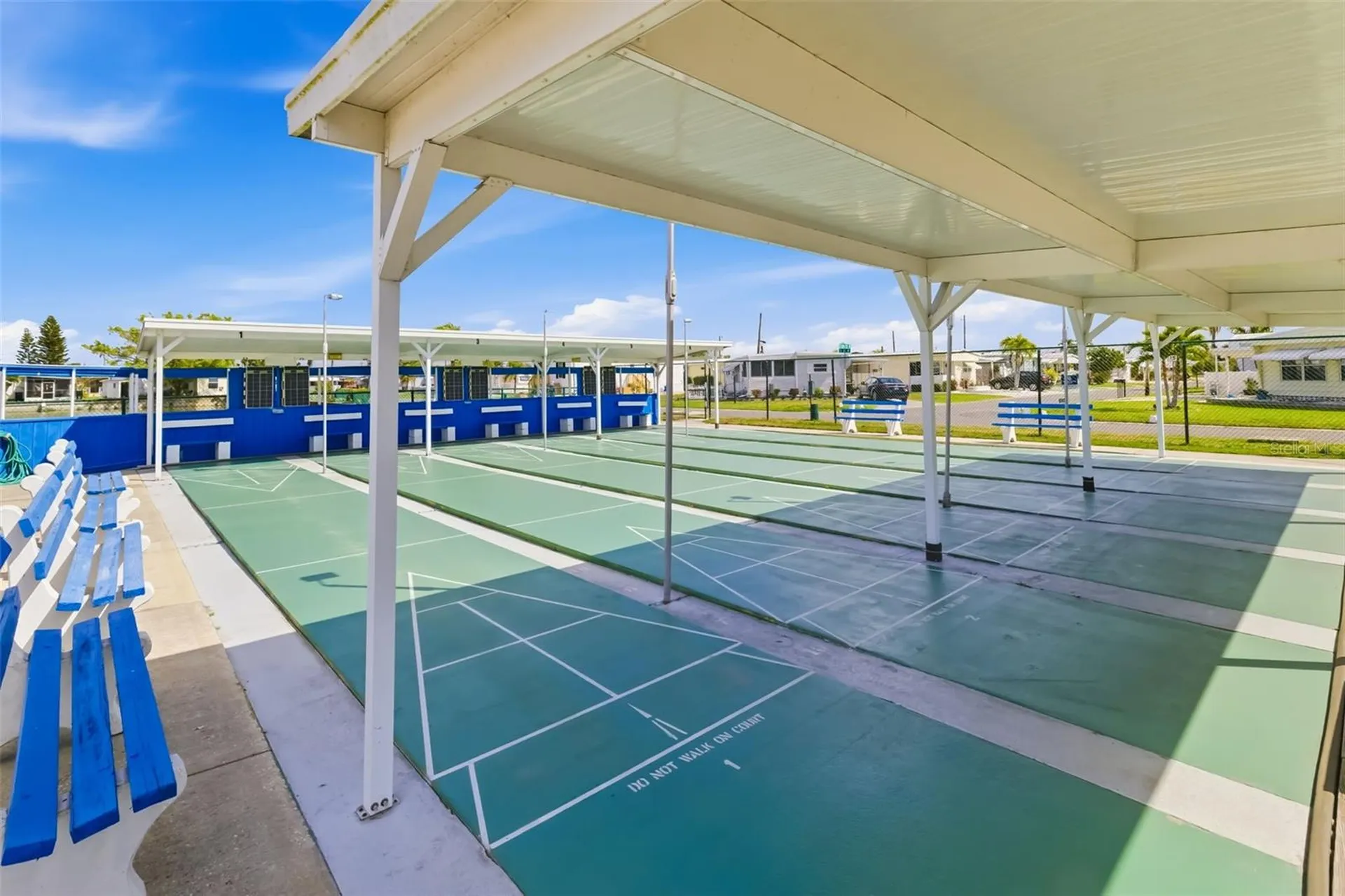 812 50th Avenue Terrace W Bradenton FL 34207